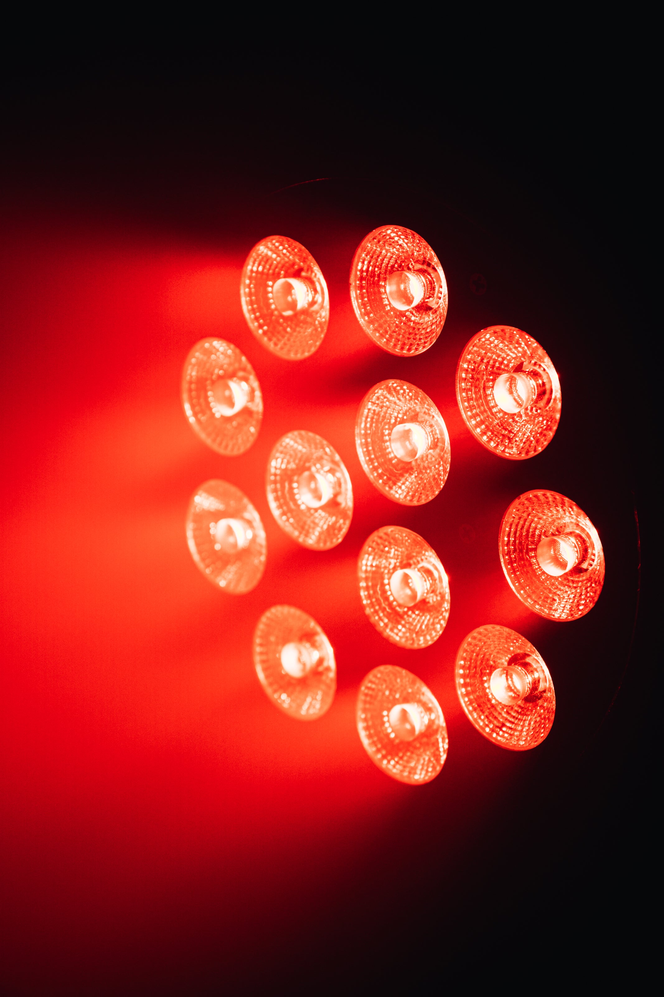 Event Lighting PAR12X8L - 12x8W LED RGBW Parcan with IR Remote