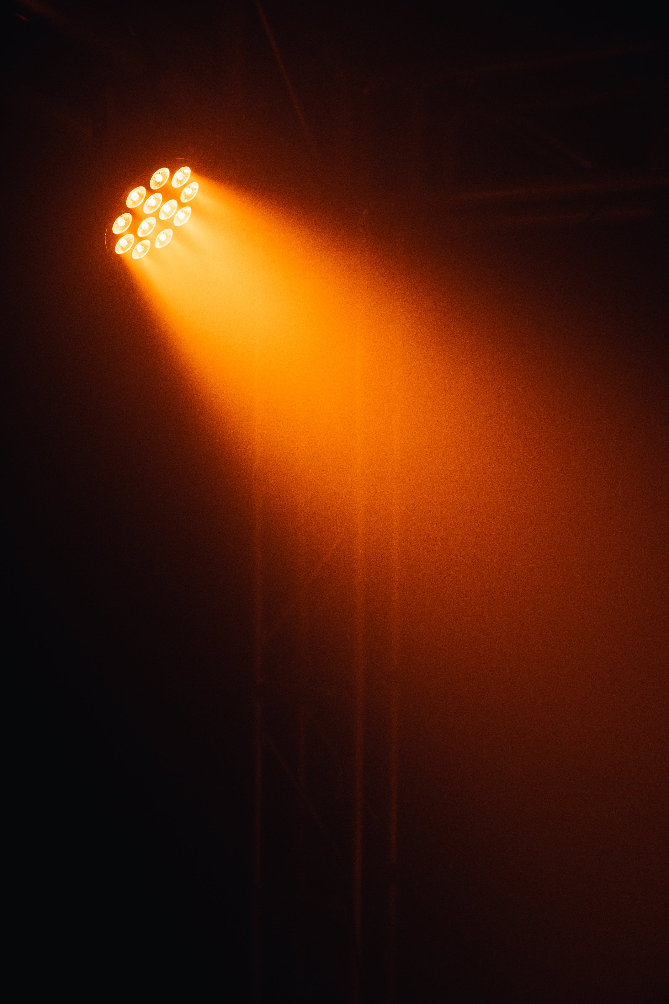 Event Lighting PAR12X8L - 12x8W LED RGBW Parcan with IR Remote