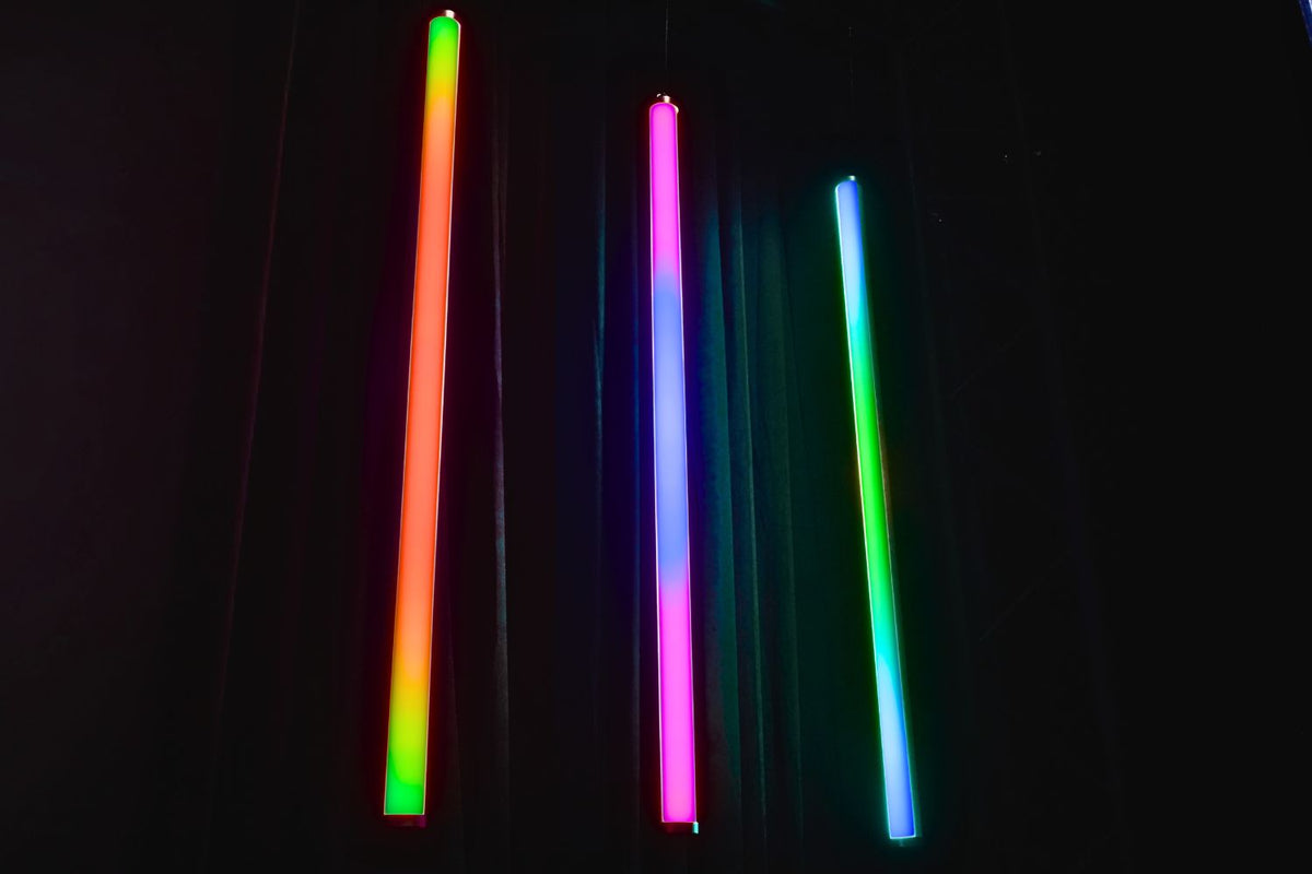 Event Lighting EVENTTUBEKIT - Outdoor LED Tube Package of 8 in a Road Case