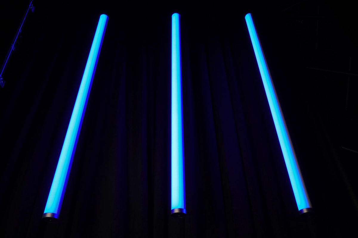 Event Lighting EVENTTUBEKIT - Outdoor LED Tube Package of 8 in a Road Case