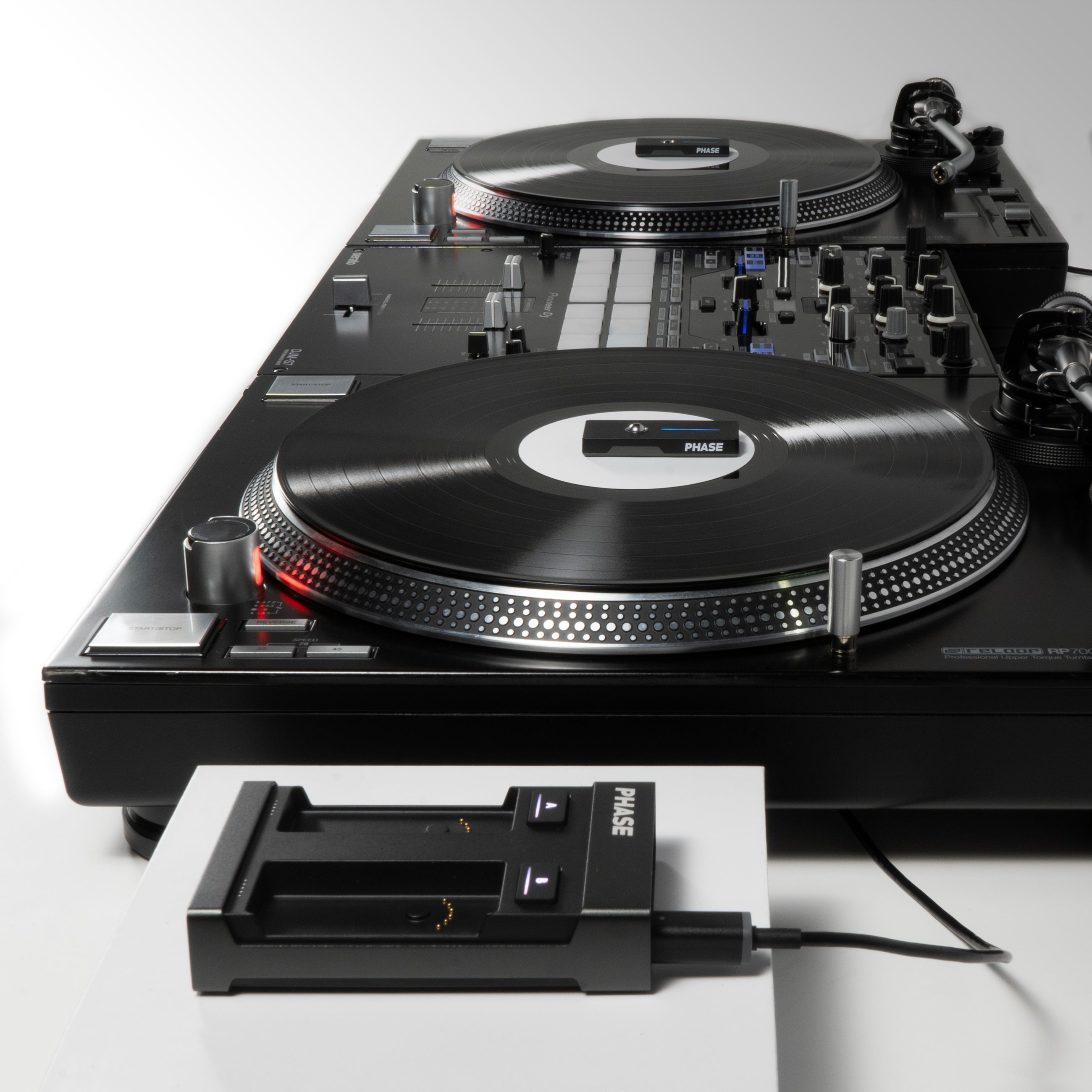 Phase Essential Wireless DVS DJ System with 2x Remotes