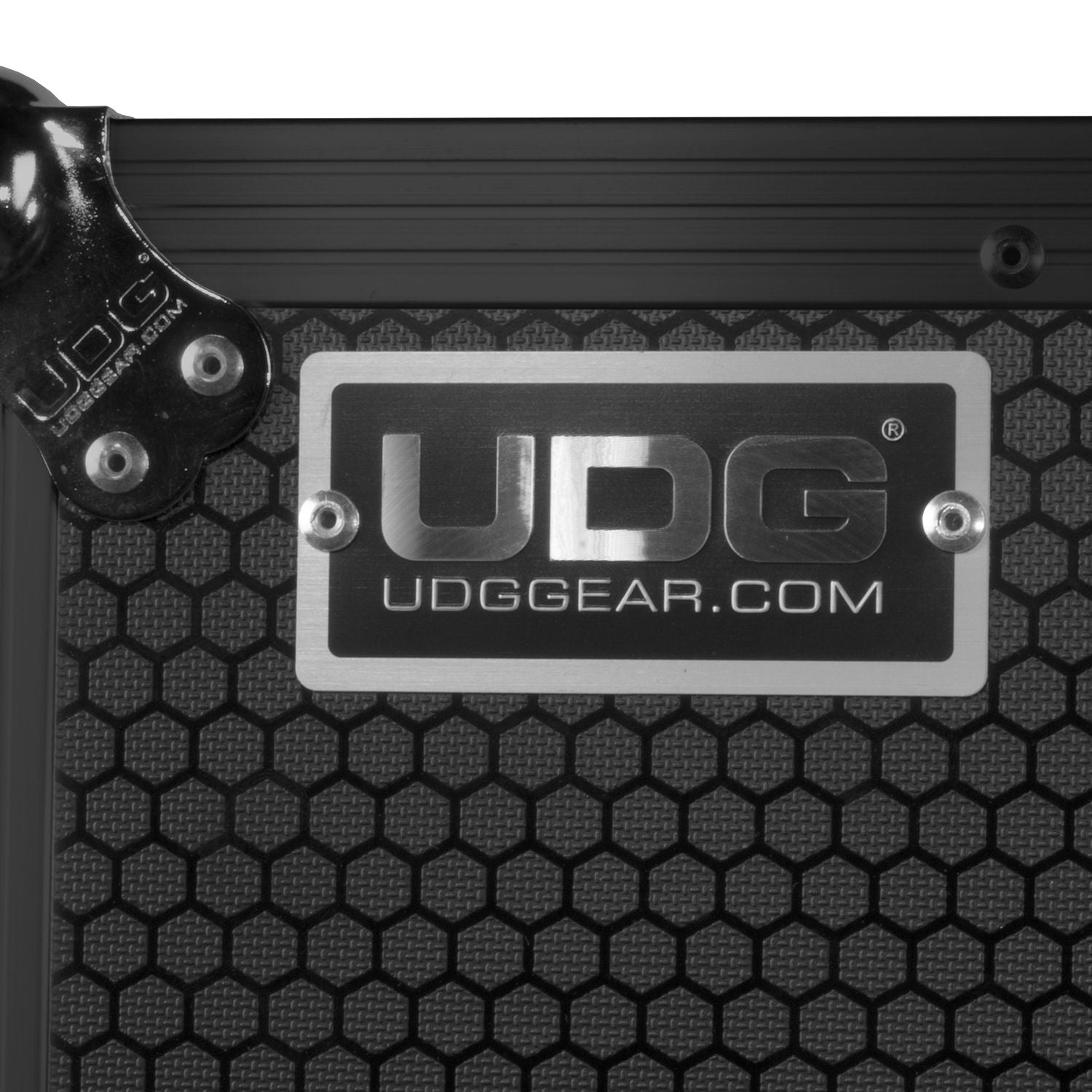 UDG U91077BL Ultimate Flight Case Pioneer DDJ-REV7 Black Plus (Laptop Shelf + Wheels)