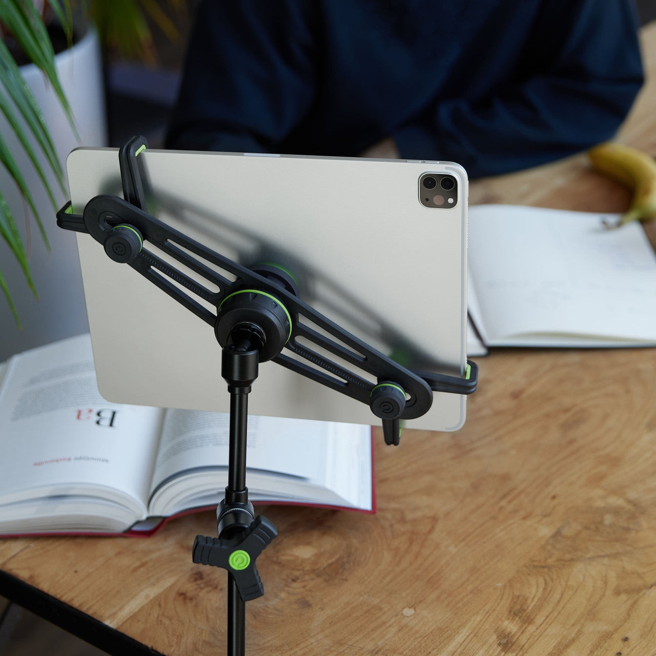 Gravity GMATH01B Premium Tablet Holder with Vari-Arm