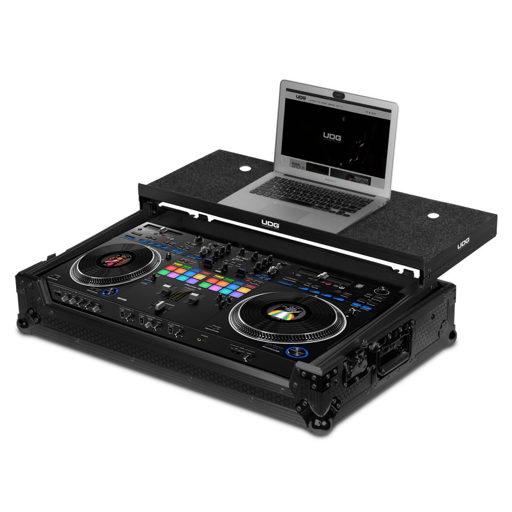 UDG U91077BL Ultimate Flight Case Pioneer DDJ-REV7 Black Plus (Laptop Shelf + Wheels)