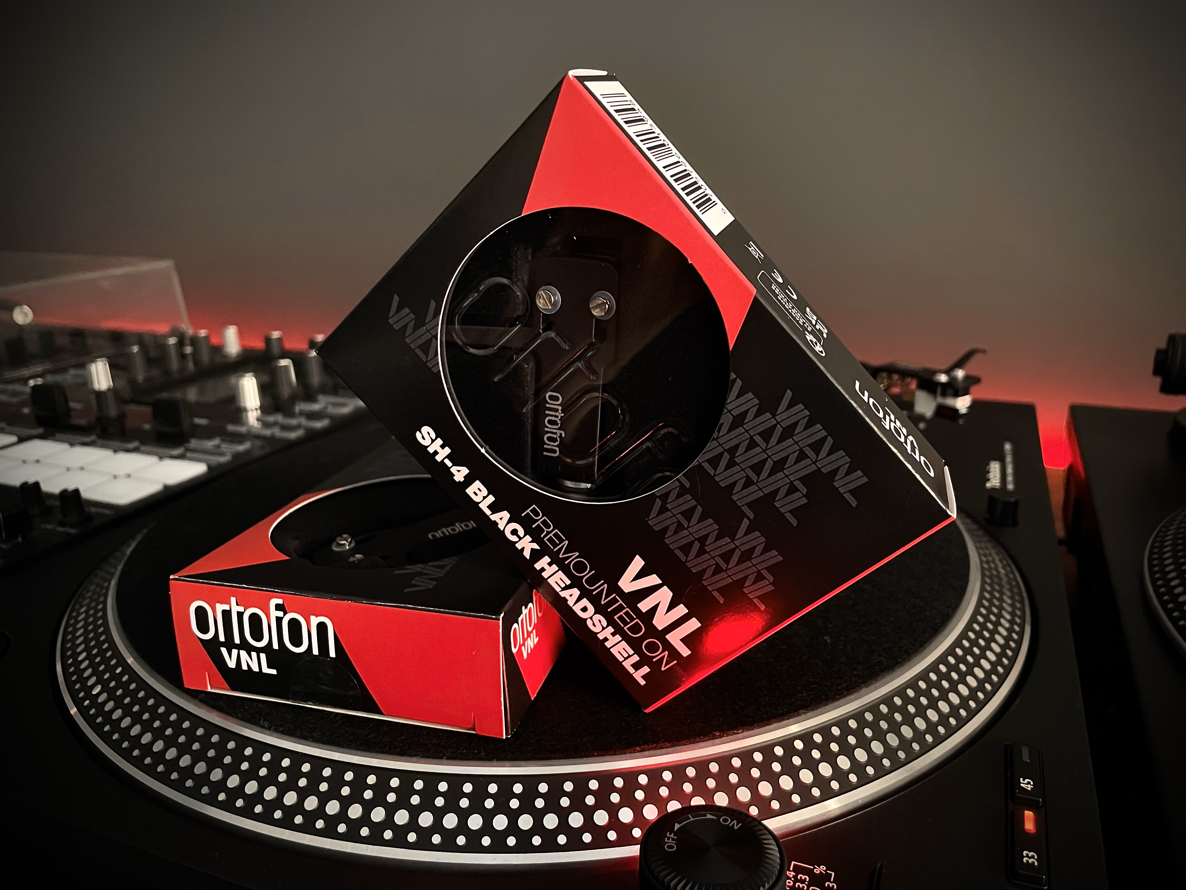 Ortofon VNL Pre-mounted Black SH4 Headshell with VNL II Stylus.