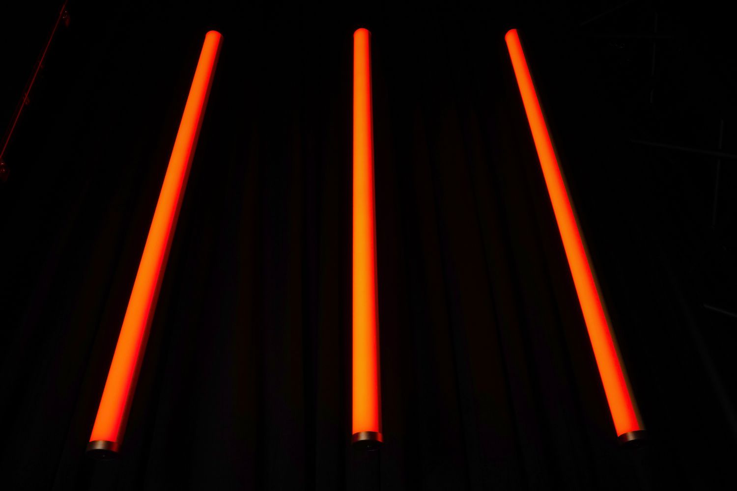 Event Lighting EVENTTUBEKIT - Outdoor LED Tube Package of 8 in a Road Case