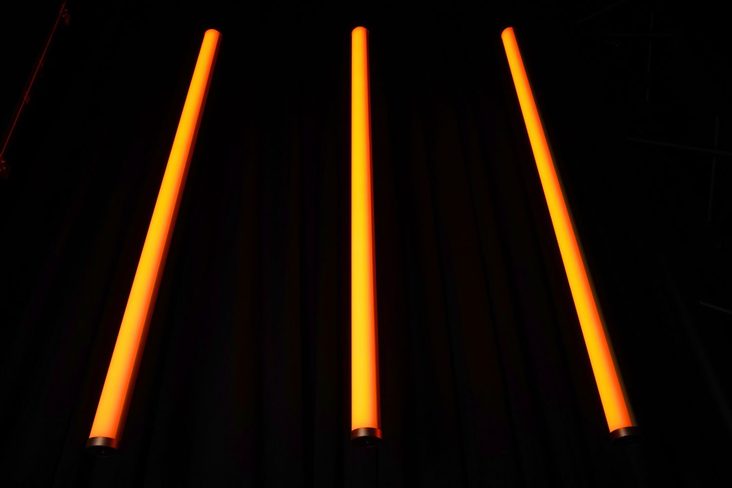 Event Lighting EVENTTUBEKIT - Outdoor LED Tube Package of 8 in a Road Case