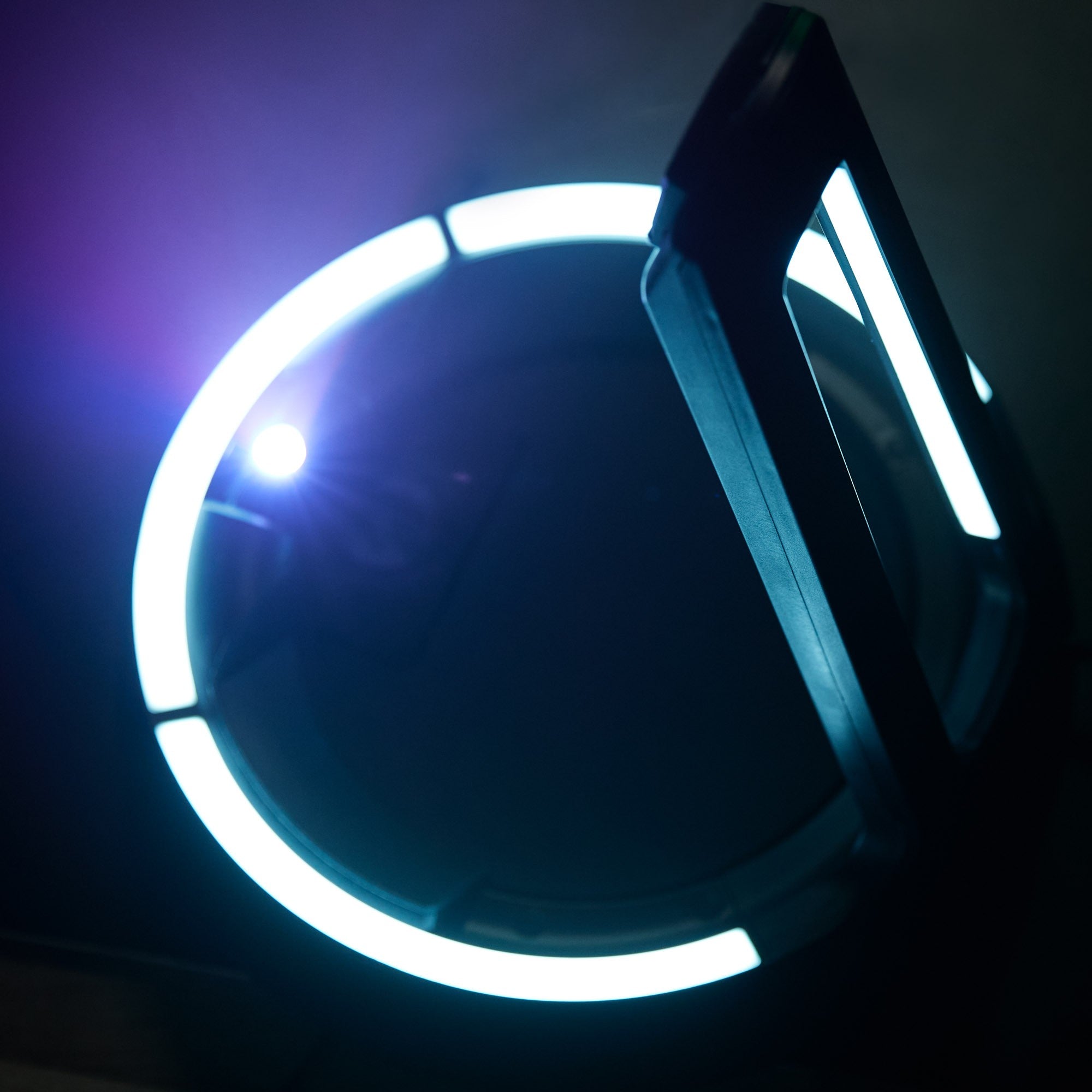 Gravity GSLSA01B Guitar GLOW STAND®, A-Frame