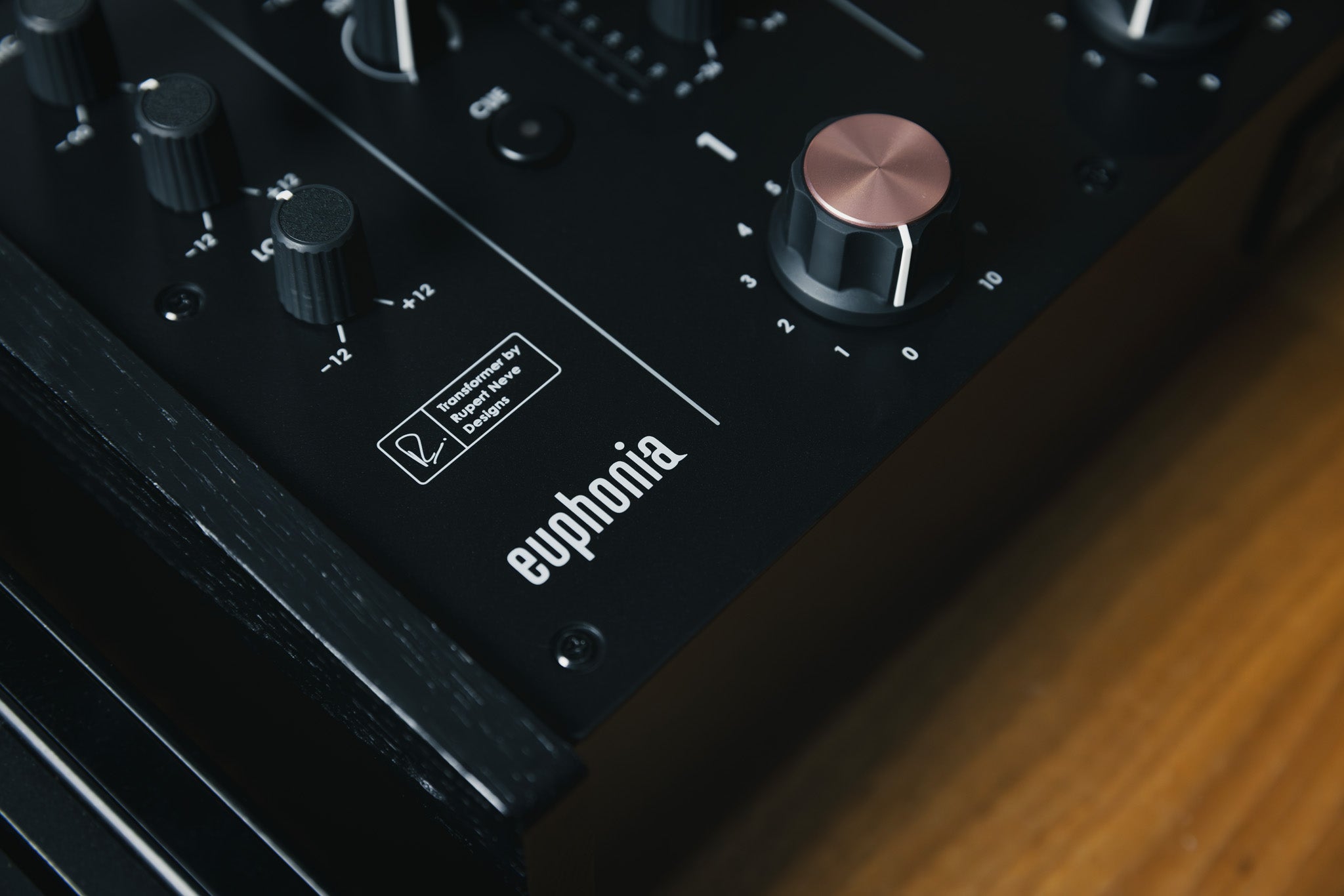 AlphaTheta Euphonia Professional 4x Channel Rotary Mixer & Rupert Neve Transformer